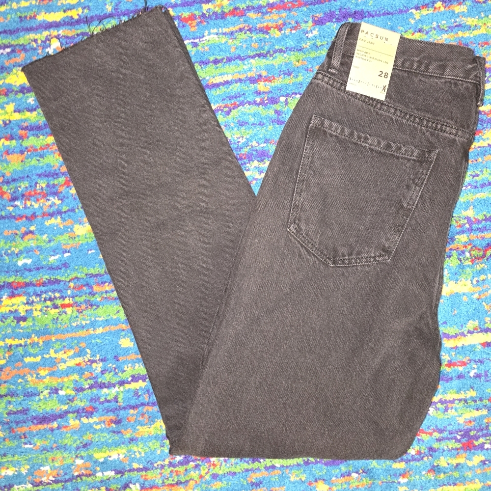 NWT PacSun Dad Jeans size 28 black button fly high rise straight relaxed fit. - Picture 1 of 10